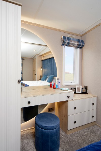 redwood-dressing-table